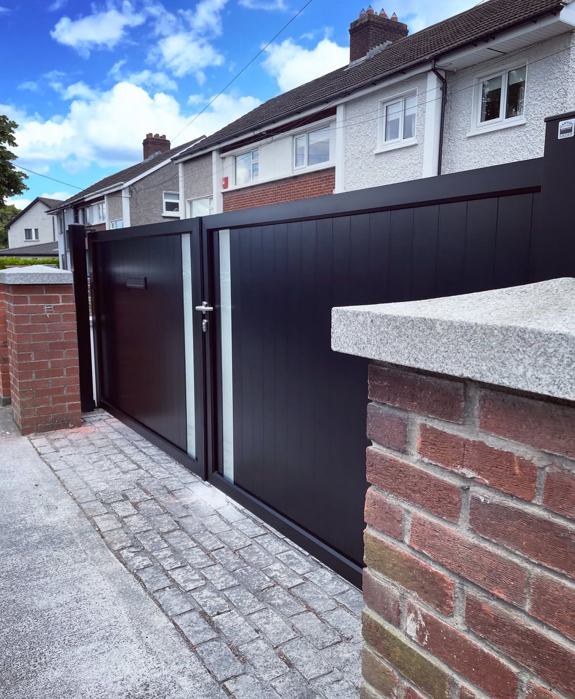 Aluminium Entrance Gates Manual 2