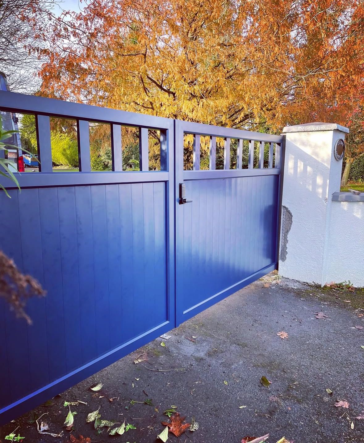 Aluminium Entrance Gates Manual 6