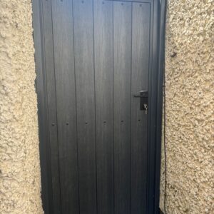 Composite Side Gates Manual 8