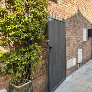 Composite Side Gates Manual 12 - Image 3