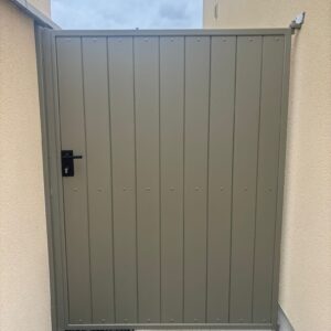 Composite Side Gates Manual 14