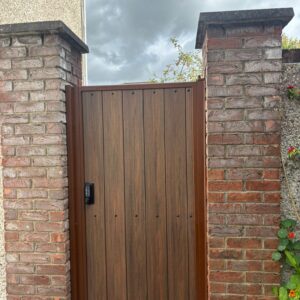 Composite Side Gates Manual 13 - Image 1