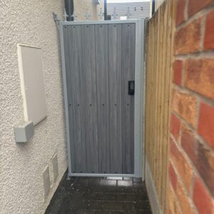 Composite Side Gates Auto 1 - Image 1