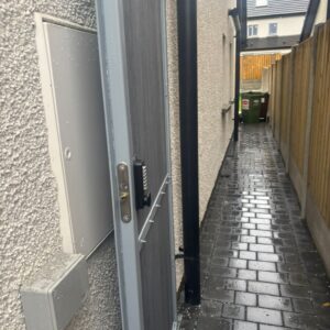 Composite Side Gates Manual 22