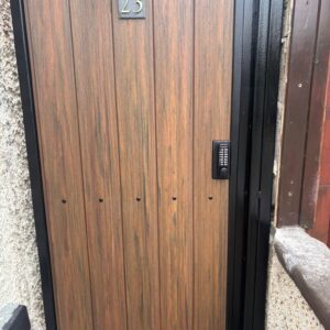 Composite Side Gates Auto 2 - Image 1