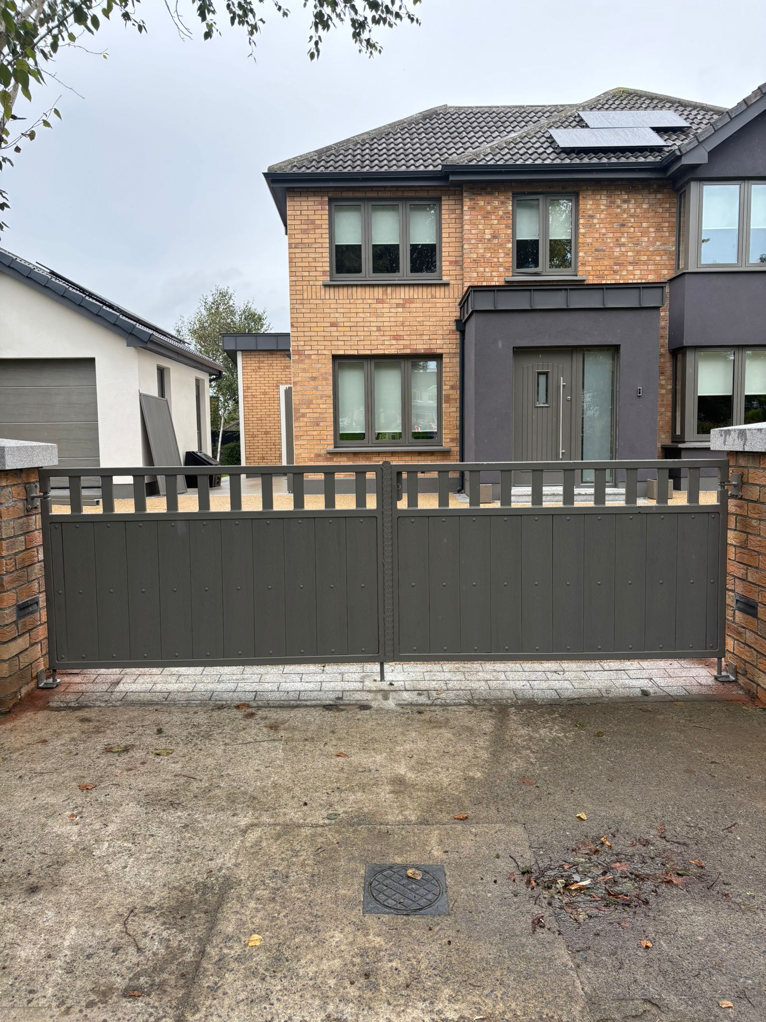 Composite Entrance Gates Manual 13