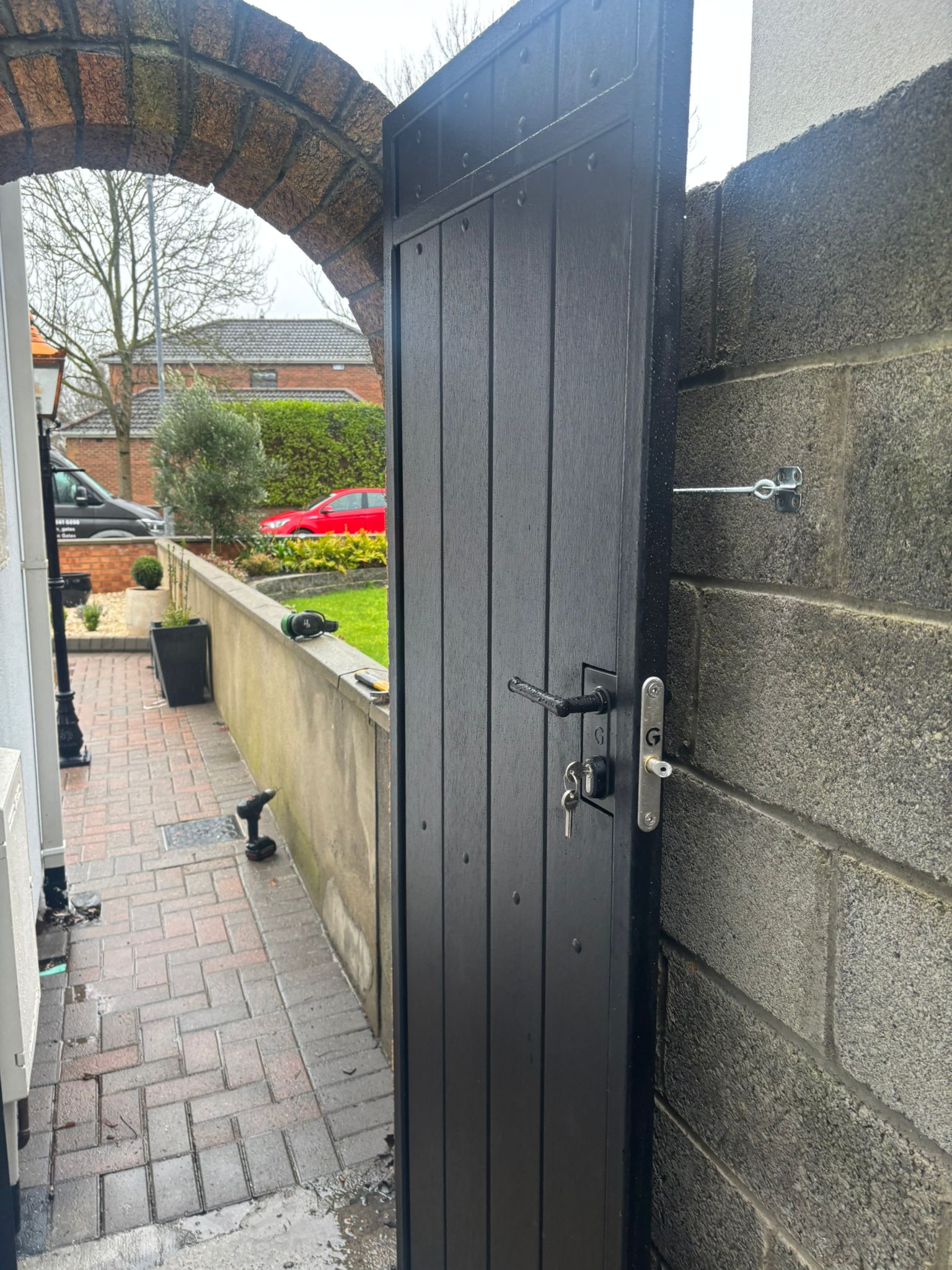 Composite Entrance Gates Manual  22