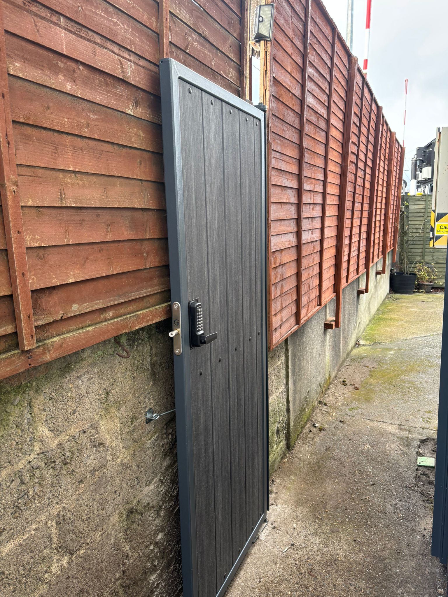 Composite Entrance Gates Auto 1