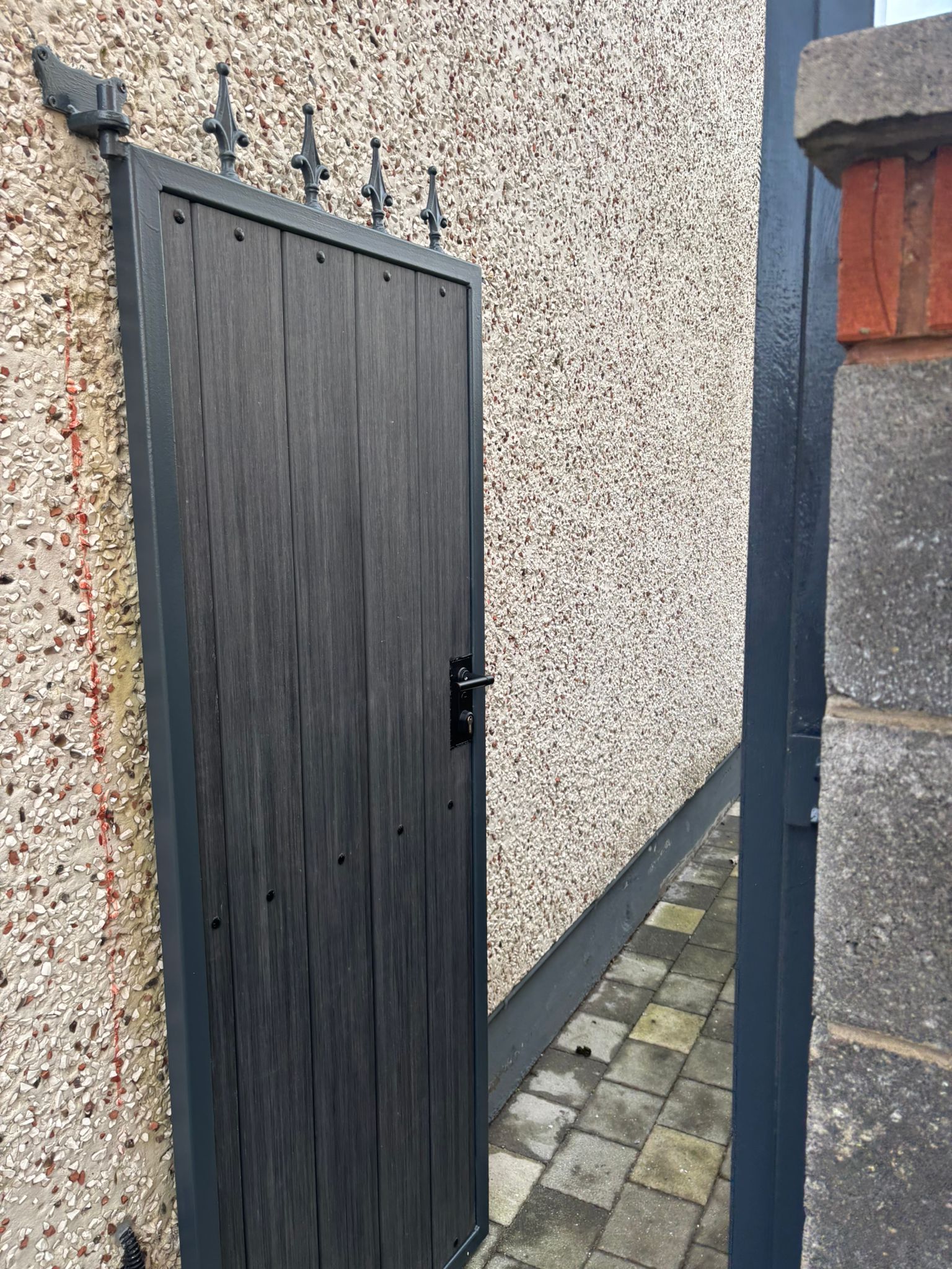 Composite Entrance Gates Manual  20