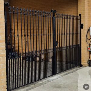 Bespoke Steel Gate Mannual 1 - Image 1